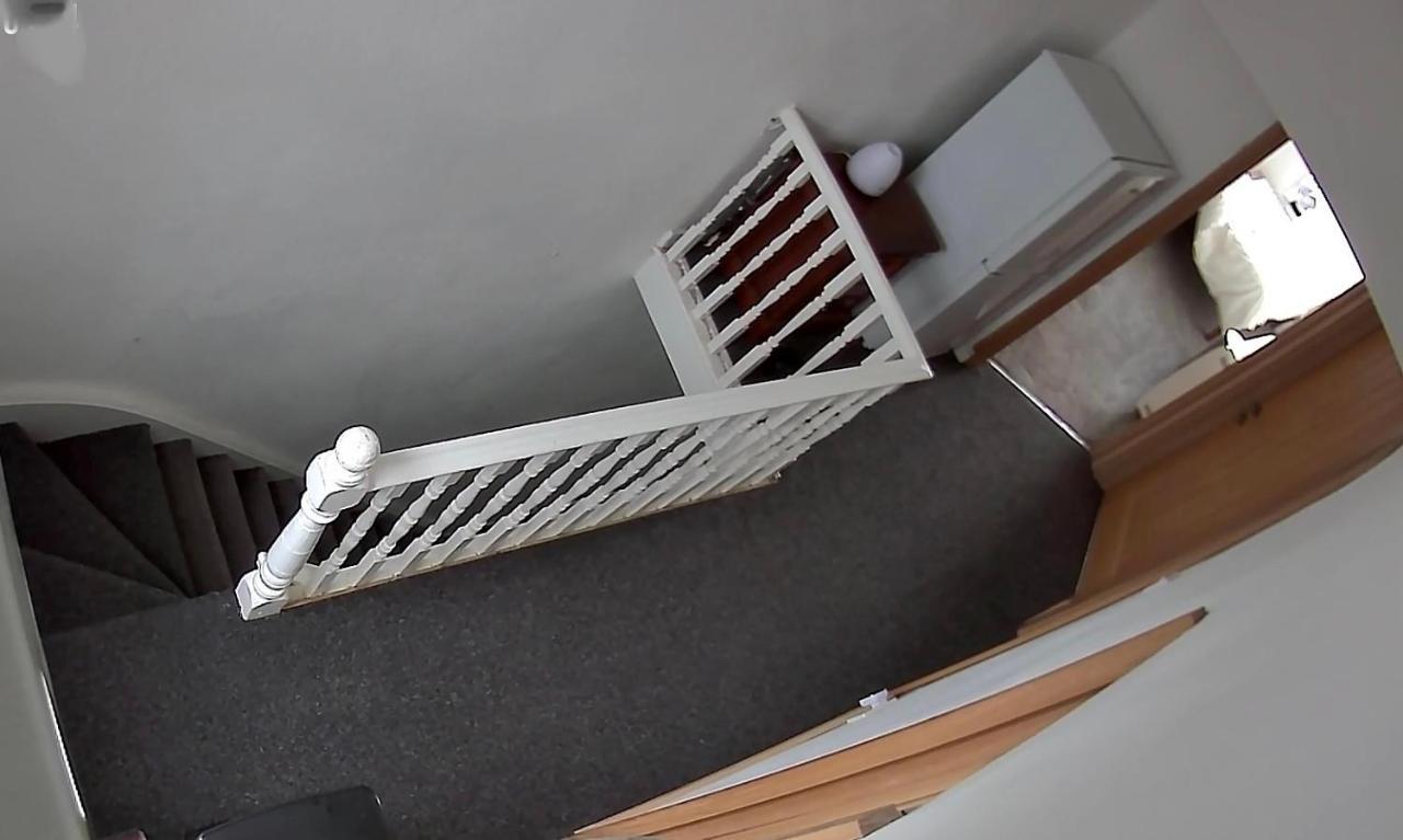 New Flat, Own Bathroom, Sitting Room & Large Bedroom - Walsall Bescot Bagian luar foto